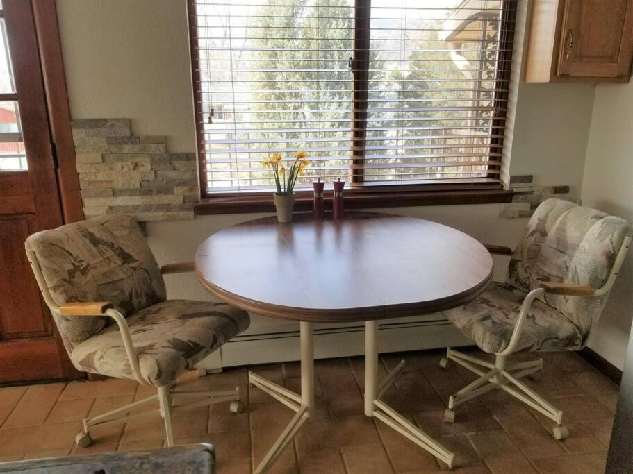 Your Home In Colorado Springs Luaran gambar